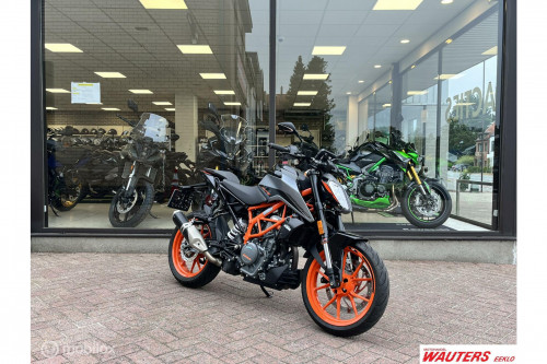 KTM 390 Duke ABS