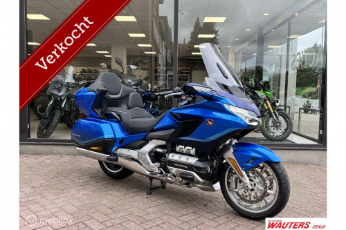 Honda GL 1800 GoldWing Touring Deluxe