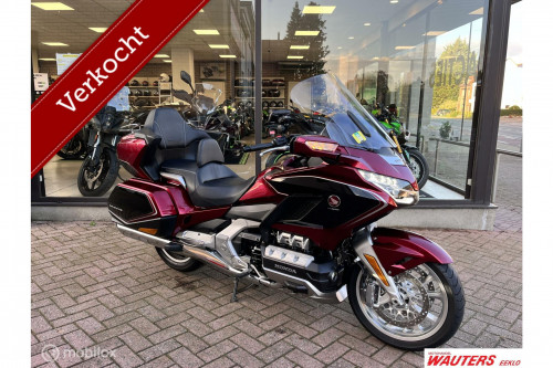 Honda GL 1800 Goldwing Touring Deluxe DCT